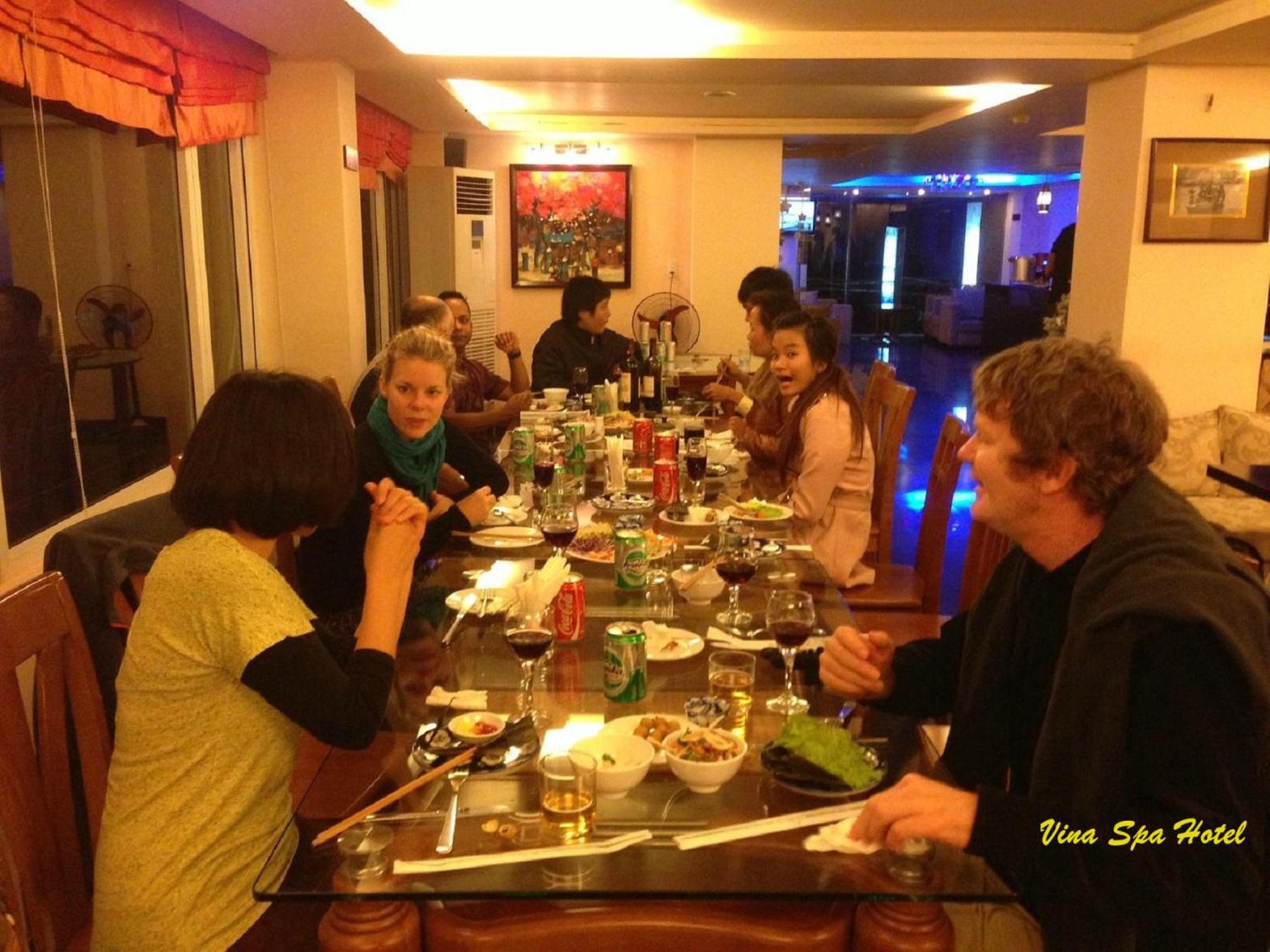 הואה Viet Nam Hotel מראה חיצוני תמונה