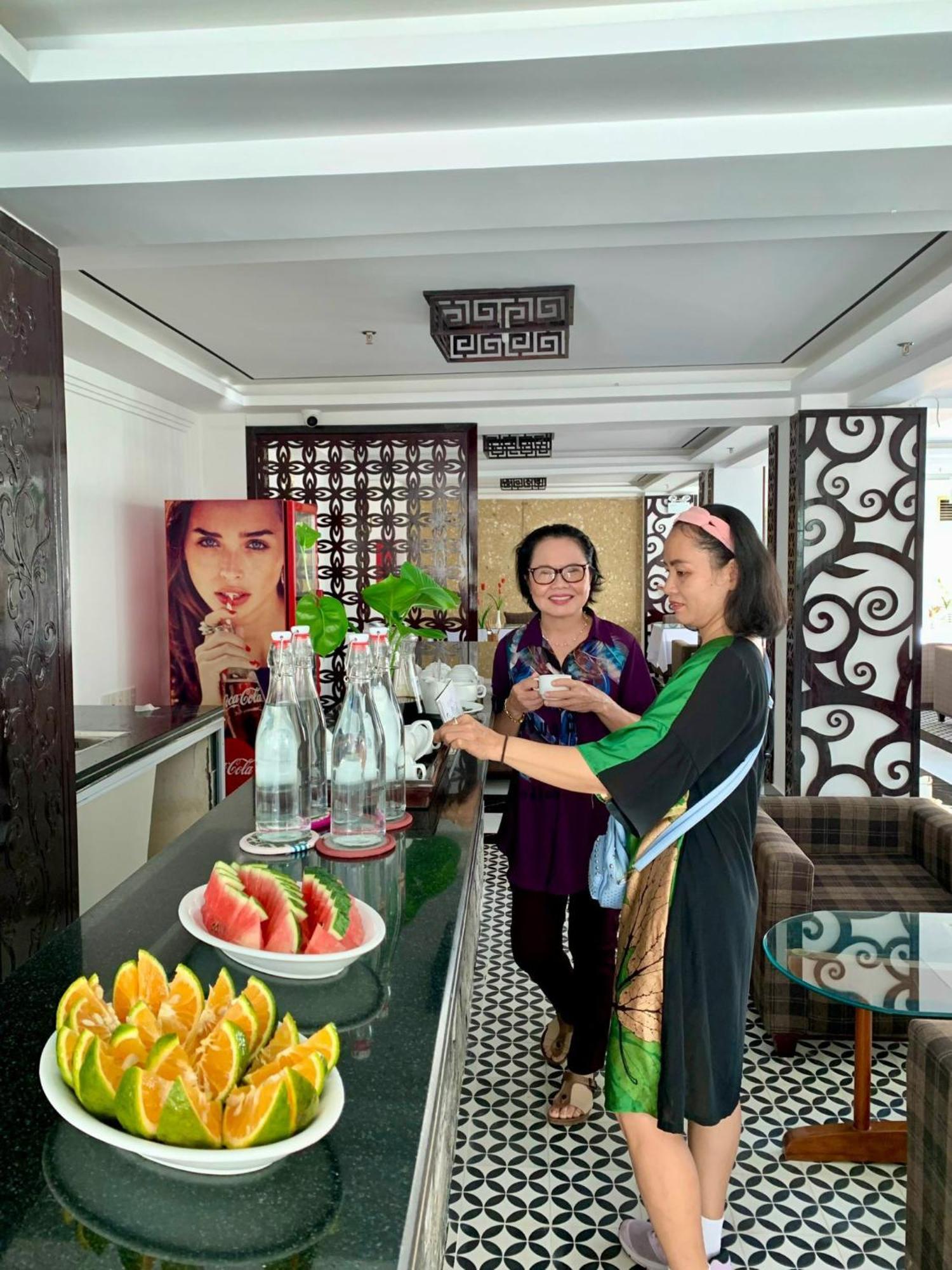 הואה Viet Nam Hotel מראה חיצוני תמונה
