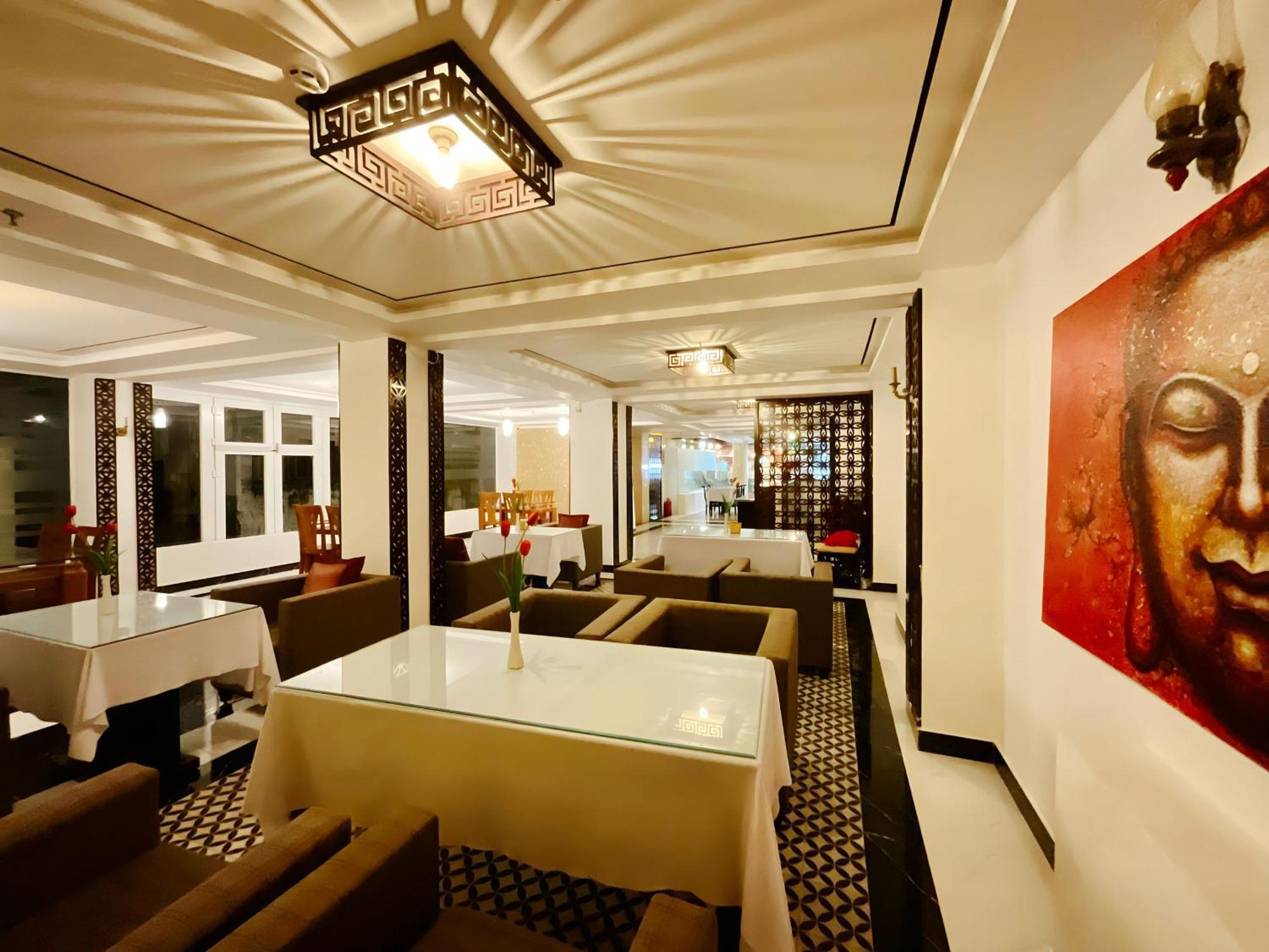 הואה Viet Nam Hotel מראה חיצוני תמונה
